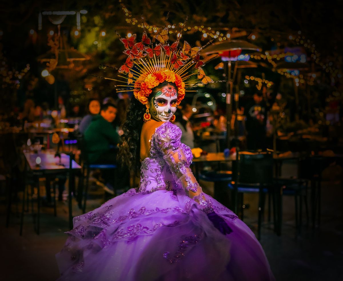 Barrio Queen Honors Día de los Muertos With Three Days of Celebration Barrio Queen Honors Día de los Muertos With Three Days of Celebration