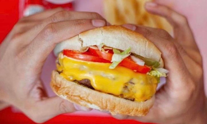 Bumpers Drive-In Prepares for First Texas Opening