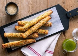 Stonefire Grill Celebrates National Breadstick Day With Special Offer on Beloved Side